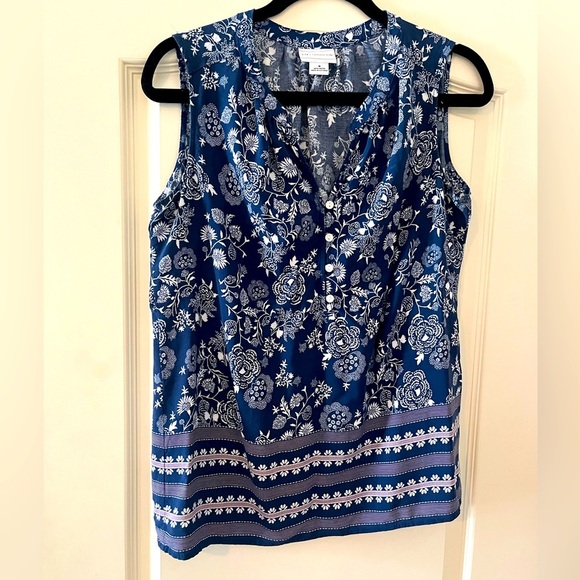 Liz Claiborne Rayon Sleeveless Blue Patterned Blouse Women’s Size Medium - Picture 1 of 12